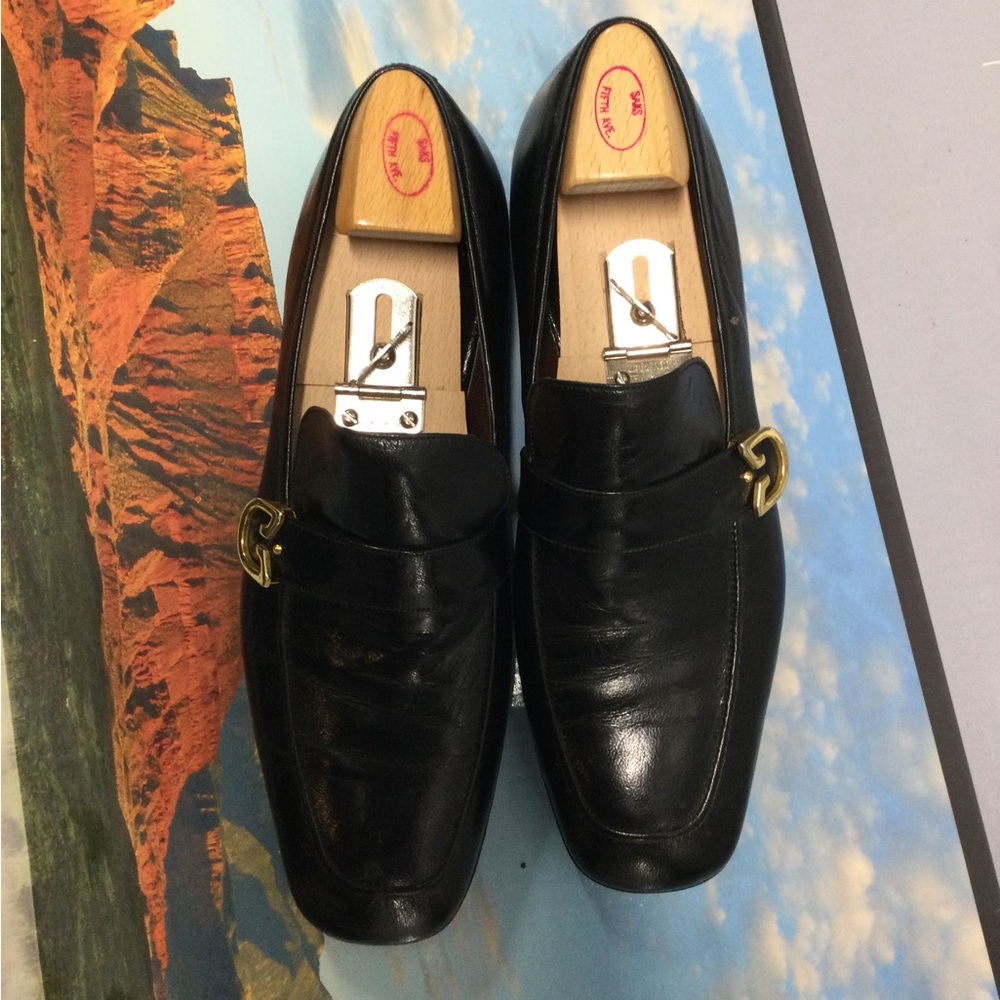 Gucci Black Leather Loafers with Gold G Buckle